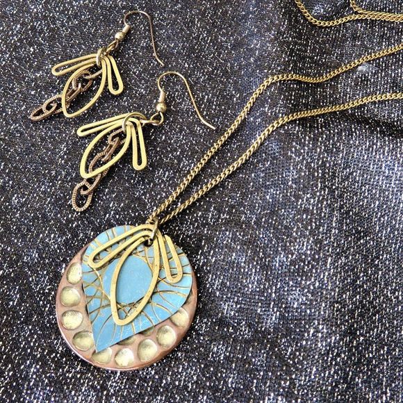 Blue and Gold Necklace and Earring Set...................225 - Picture 1 of 4